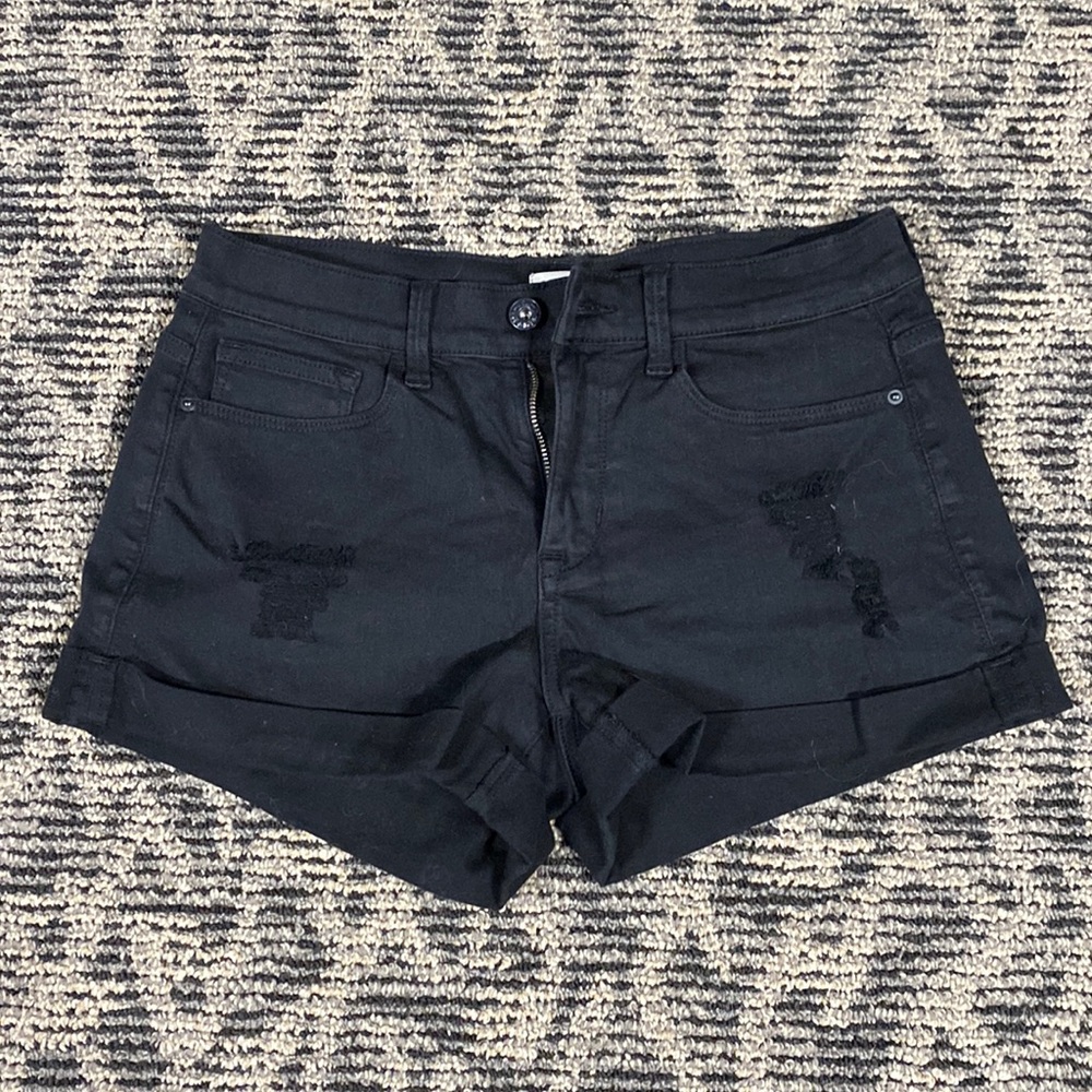 Sneak Peek Size Medium Black Shorts